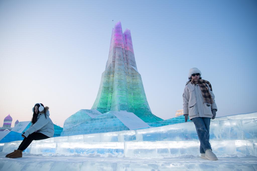 Снег в городе