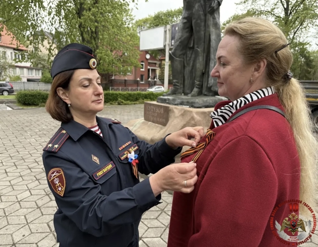 Калининградские росгвардейцы присоединились к акции «Георгиевская ленточка»