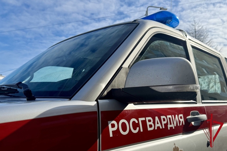 Росгвардейцы пресекли кражу обуви из гипермаркета в Магадане