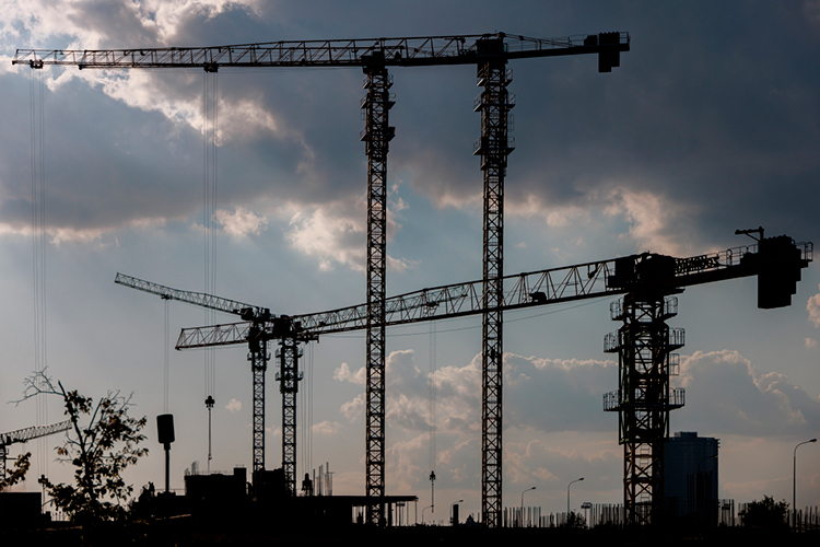 «От момента, когда организация захотела построить новое производство или многоквартирный дом, до появления этого объекта должно проходить как можно меньше времени — такую задачу ставят федеральные и региональные власти»