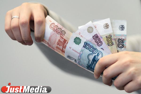 Жительница Ревды отсудила у ТЦ более 180 тысяч рублей за перелом надколенника - Фото 1