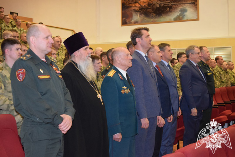 Торжественная встреча с ветеранами прошла в Саровском соединении Росгвардии в преддверии Дня Победы
