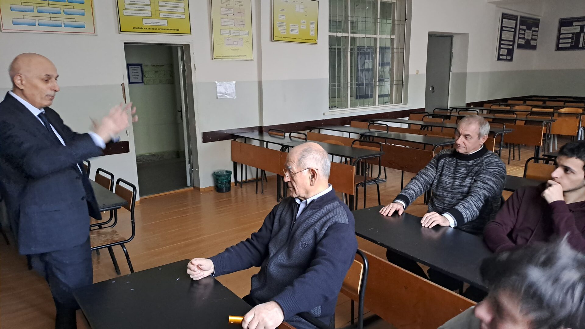 Кафедра инженерных дисциплин. Кафедра инженерных дисциплин. Большое заседание руководителей кафедр 1973 год общественных наук. Кафедра глазычева лого. Сахло заведующий кафедры агту.