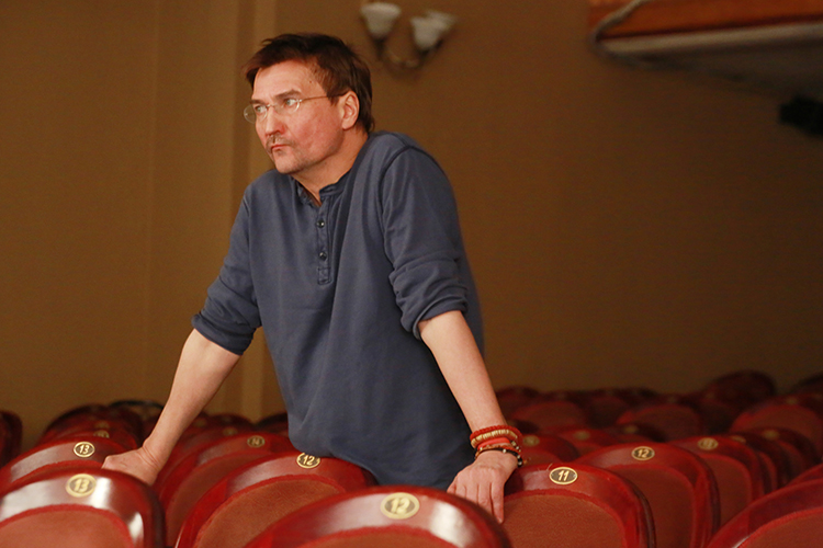 В сентябре 2020 года Бутусов набрал впервые самостоятельный режиссерский курс в ГИТИСе, и уже сегодня молодые «бутусовцы» нарасхват в российских театрах