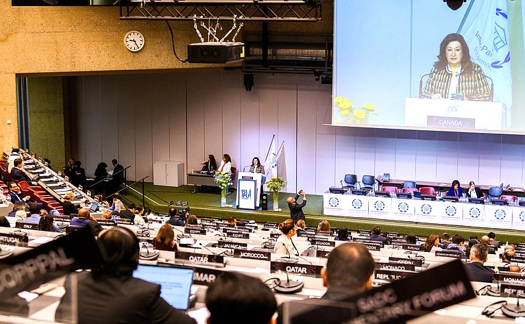 Сенаторы в составе делегации Федерального Собрания РФ участвуют в 151-й Ассамблее Межпарламентского союза в Женеве