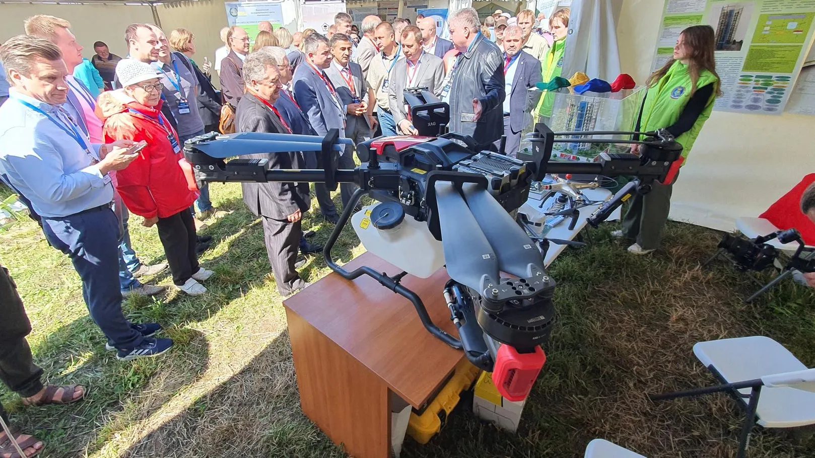 Российские беспилотные летательные аппараты для сельского хозяйства представлены на форуме «Агрополигон» в Домодедове