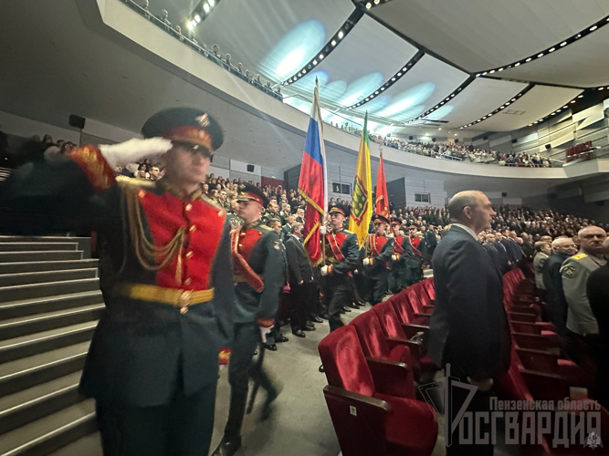 В Пензе росгвардейцы приняли участие в праздничном концерте, посвященном Дню защитника Отечества