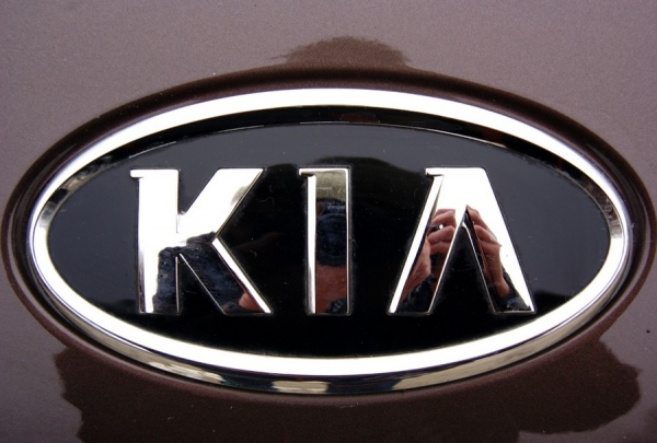 Новый дизайн Kia Rio является олицетворением современной гармонии и динамики. Новая Kia Rio оснащена передовыми двигателями, обеспечивающими не только высокую производительность, но и эффективное использование топлива