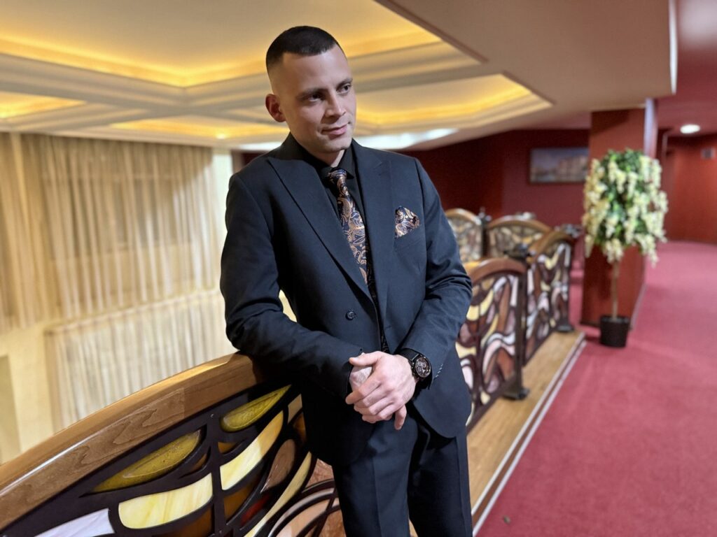 Александр Фалеев