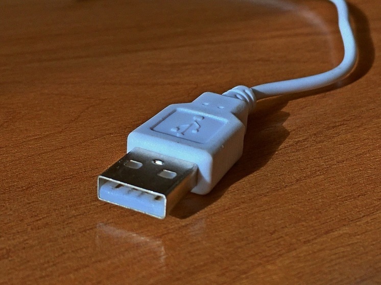 Вызов проститутки обошелся жителю Энгельса в 142 тысячи рублей