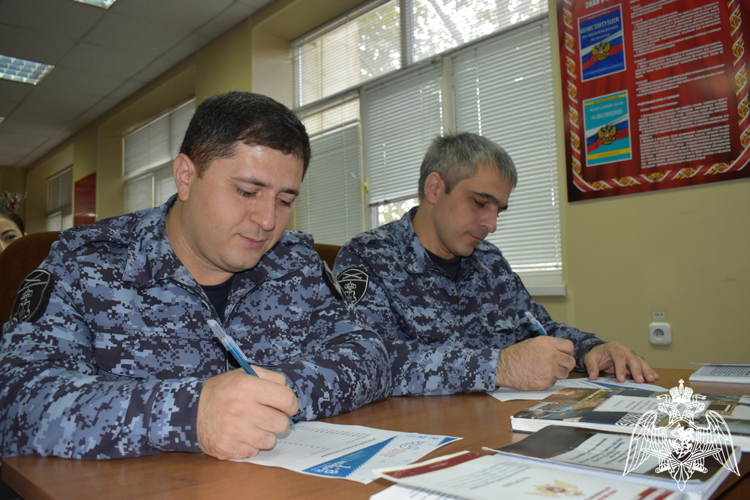 В Дагестане росгвардейцы приняли участие в «Большом этнографическом диктанте»