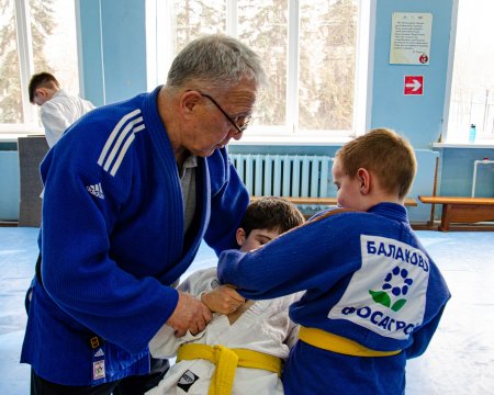 НАУКА ПОБЕЖДАТЬ