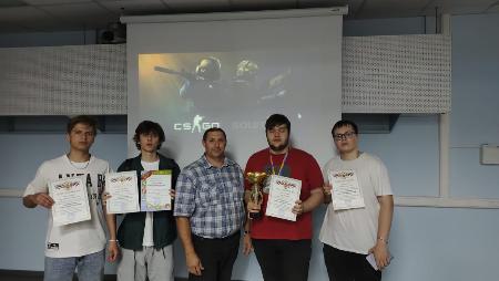 Студенты ХИИК СибГУТИ заняли 1 место в киберспортивных соревнованиях