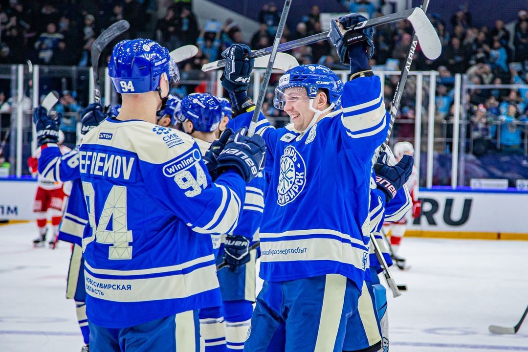 хк сибирь счет. хк сибирь счет. хк сибирь фото. хоккеист хк сибирь. хк сибирь счет.