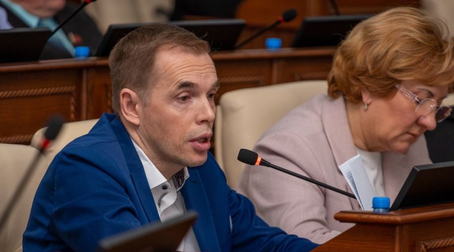 Александр Молотов