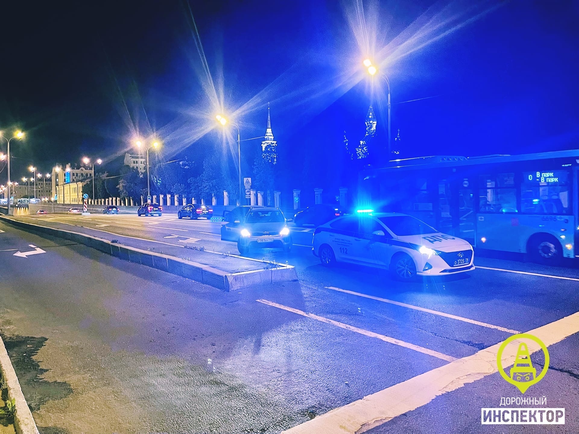 мост падает. полиция обводный канал. набережная обводного канала 48. обводный канал 132. полиция обводный канал.