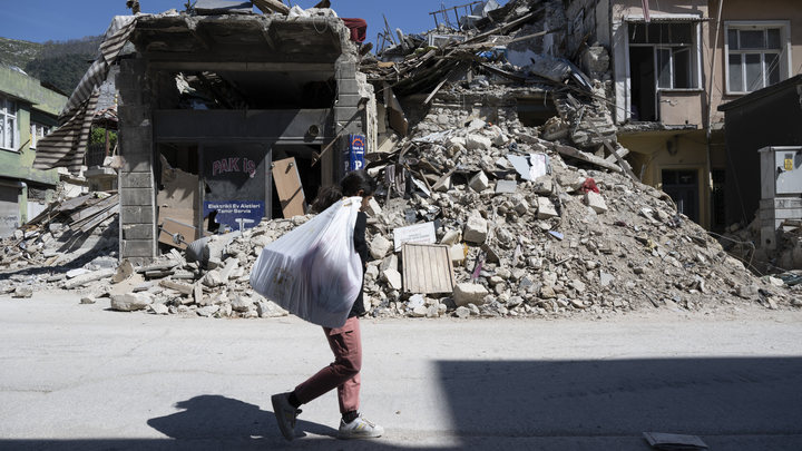 Каждый десятый дом: Власти назвали риски Стамбула при новом землетрясении