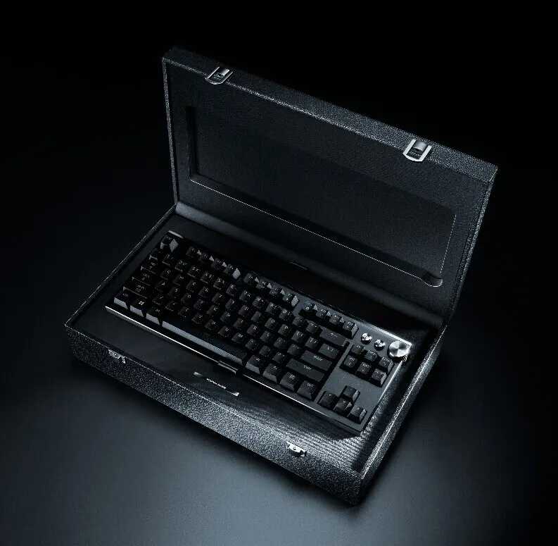 Razer выпустила флагманскую клавиатуру Huntsman Signature Edition в алюминиевом корпусе за $500