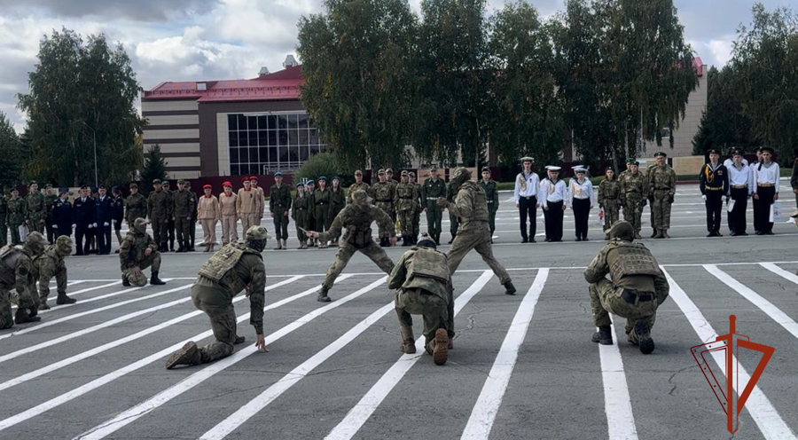 В Новосибирском военном институте Росгвардии прошла церемония закрытия региональных соревнований «Полигон твоих возможностей»