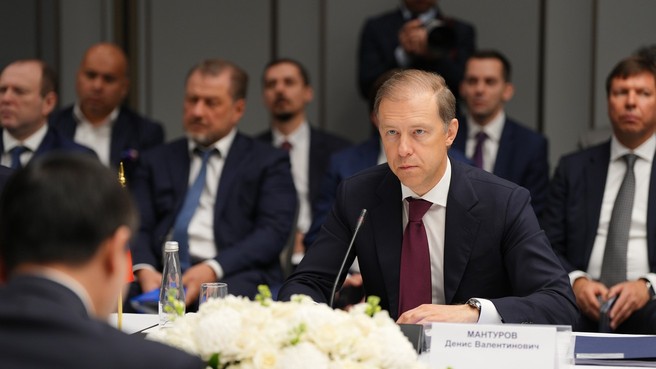 Денис Мантуров на 26-м заседании Межправительственной Российско-Узбекской комиссии по экономическому сотрудничеству