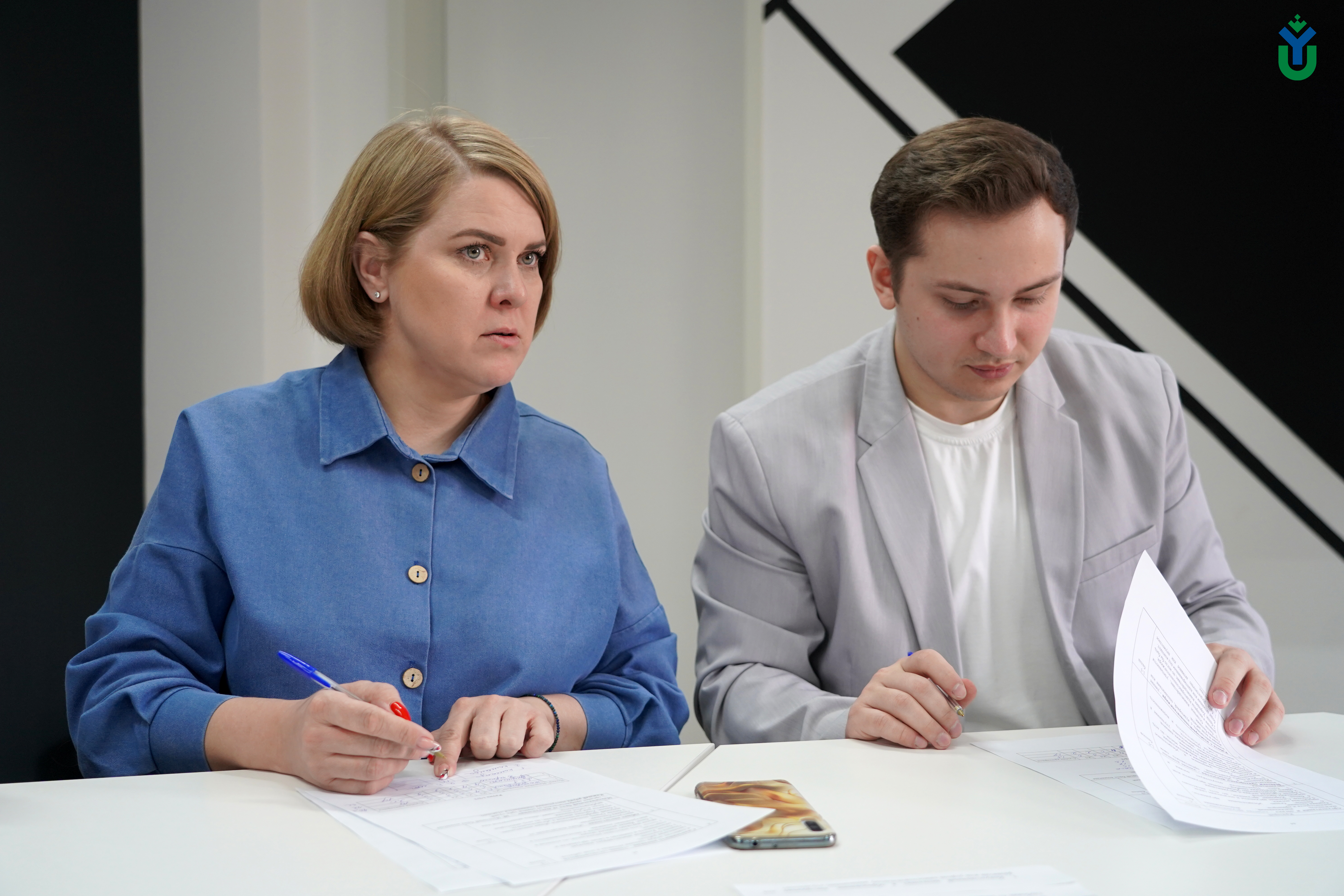 В ЮГУ прошёл вузовский этап проекта «Твой ход х Дебаттл»