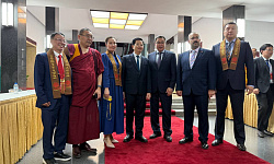 Делегация Бурятии участвует в 20-м фестивале День Организации Объединенных Наций Весак, который проходит во Вьетнамской буддийской академии в Хошимине