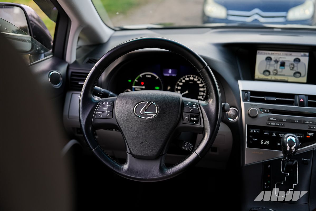 Когда премиум не спасает от коррозии: мнение владелицы Lexus RX 450h