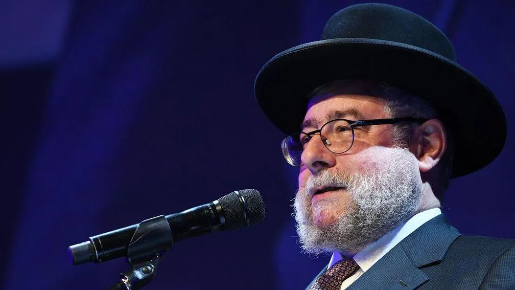 Главный раввин москвы пинхас гольдшмидт. Бывший главный раввин. Пинхас гольдшмидт раввин. Пинхас гольдшмидт раввин. Пинхас соломонович гольдшмидт.