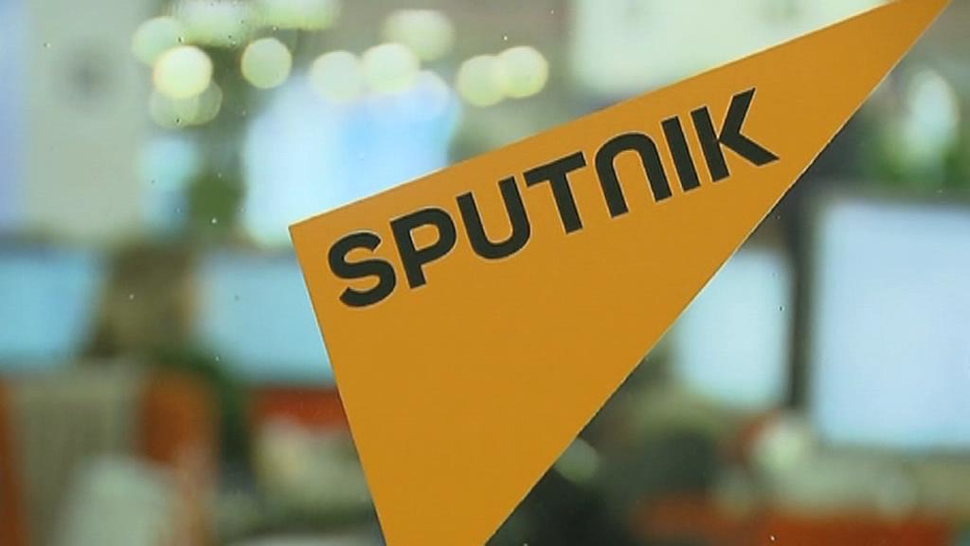 Әзербайжанда Sputnik пен BBC жабылды