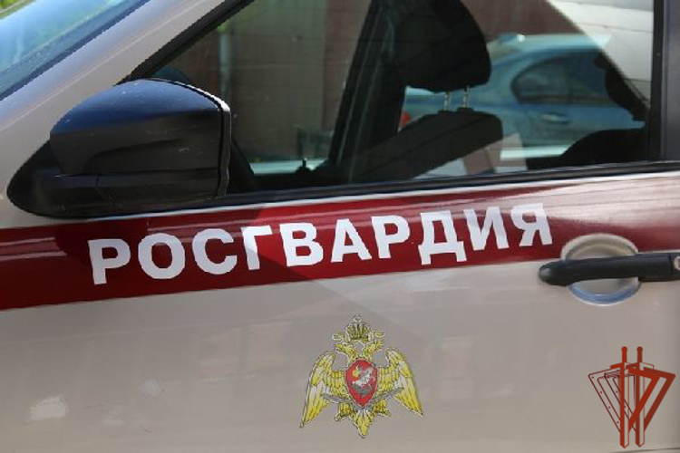 Росгвардейцы обсудили с министром спорта Республики Тыва вопросы безопасности спортивных комплексов
