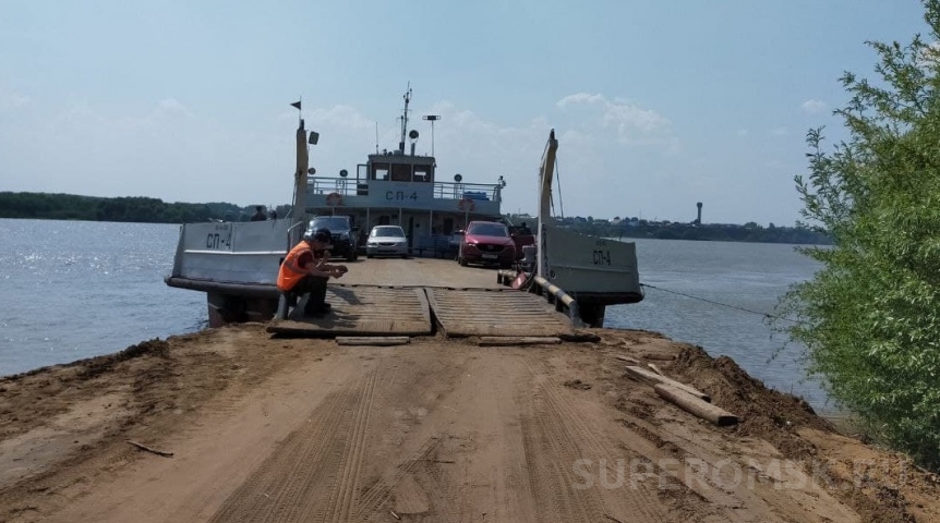 Паром в апреле. Паромная переправа Большеречье. Черлак Омская область паромная переправа. Паромная переправа в п.Усть -Ишим Омской области-. Паром Омск Большеречье.