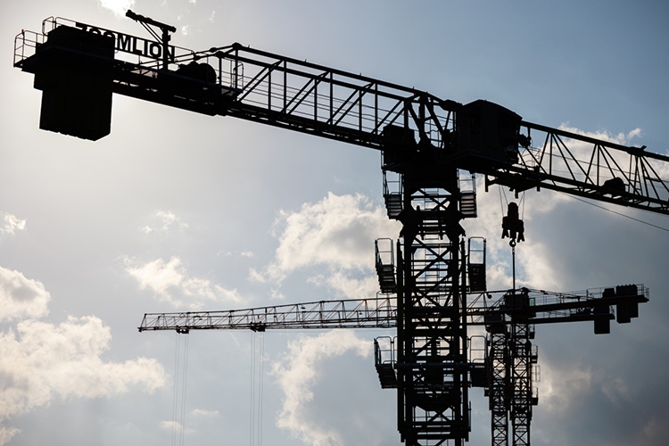 Темпы вывода новых квартир на рынок на 162,8% опережают темпы продаж