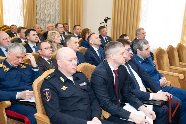 В Новосибирске представители Росгвардии приняли участие в межведомственном совещании по вопросам противодействия терроризму 