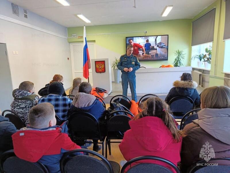 Комплексное профилактическое занятие «Безопасное поведение на водоемах в зимний период. Правила пожарной безопасности в быту».