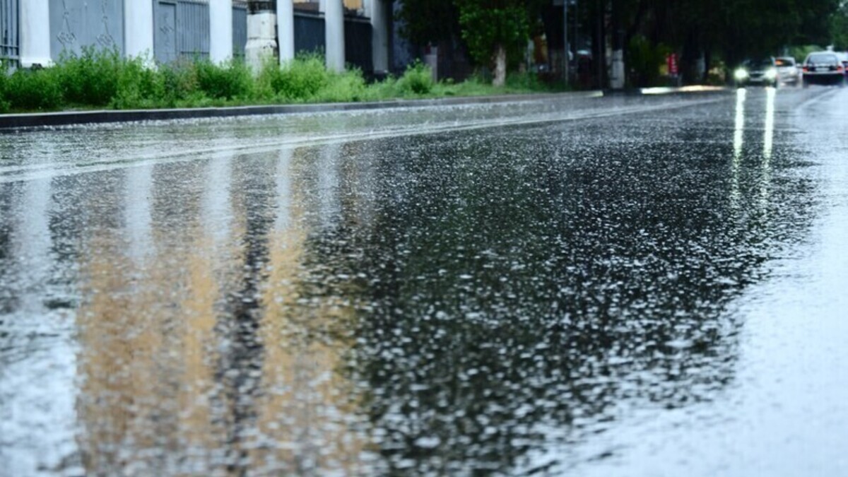 Был сильный ливень. Сильный дождь. Небольшой дождь. Ливень фото. Дождливый июнь.