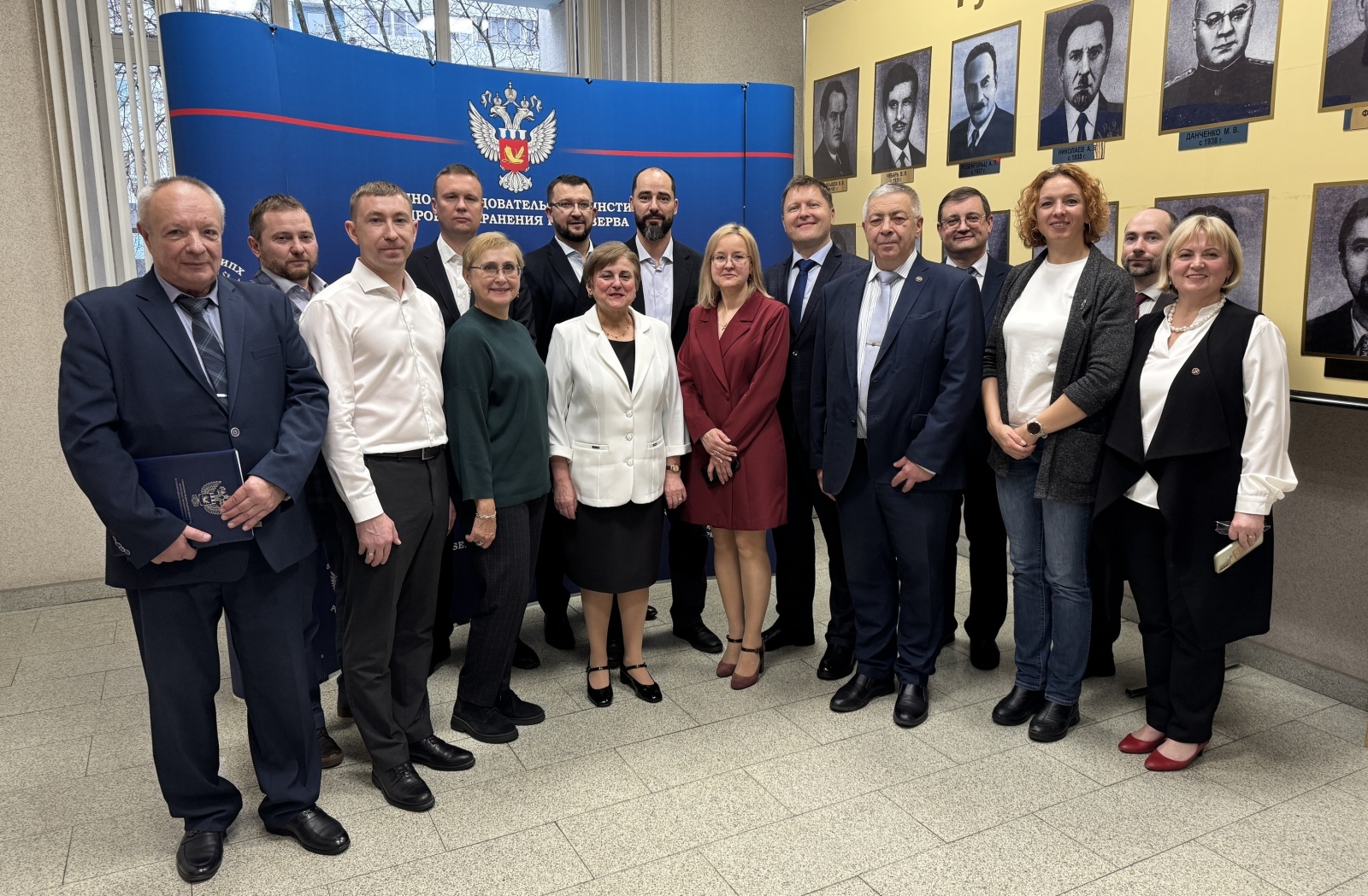 В Росрезерве обсудили стандарты качества защитных покрытий нефтехранилищ