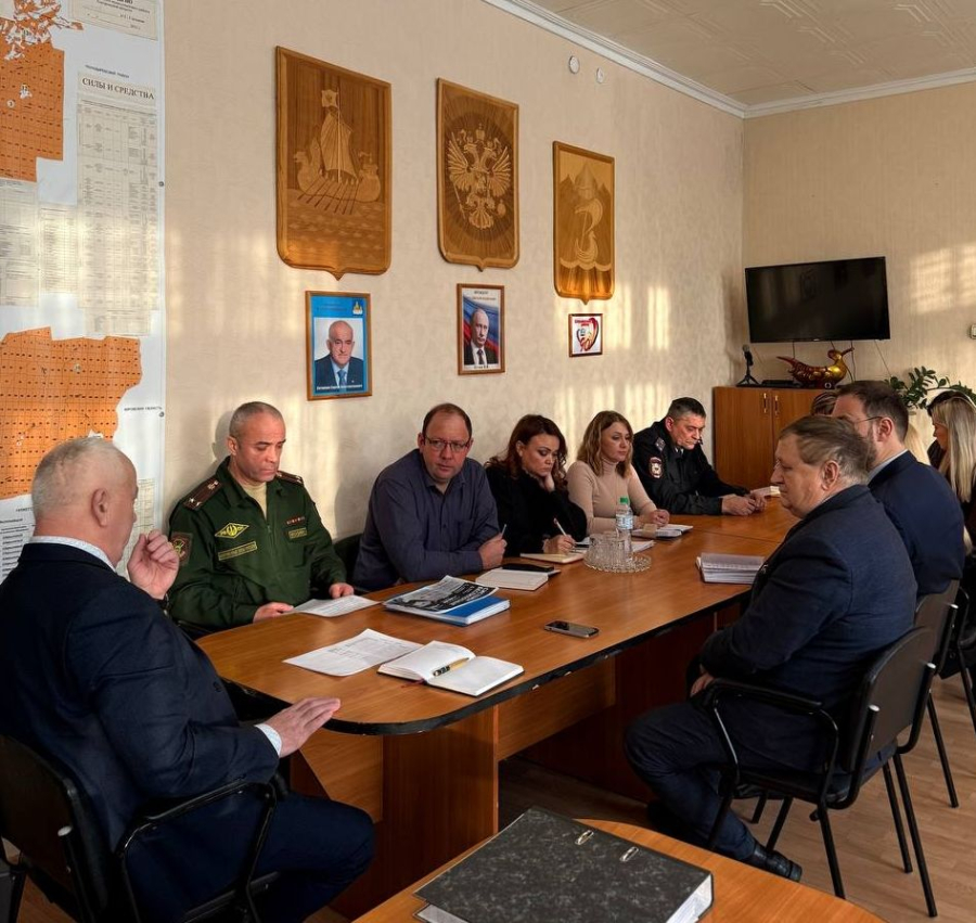 Служба по контракту