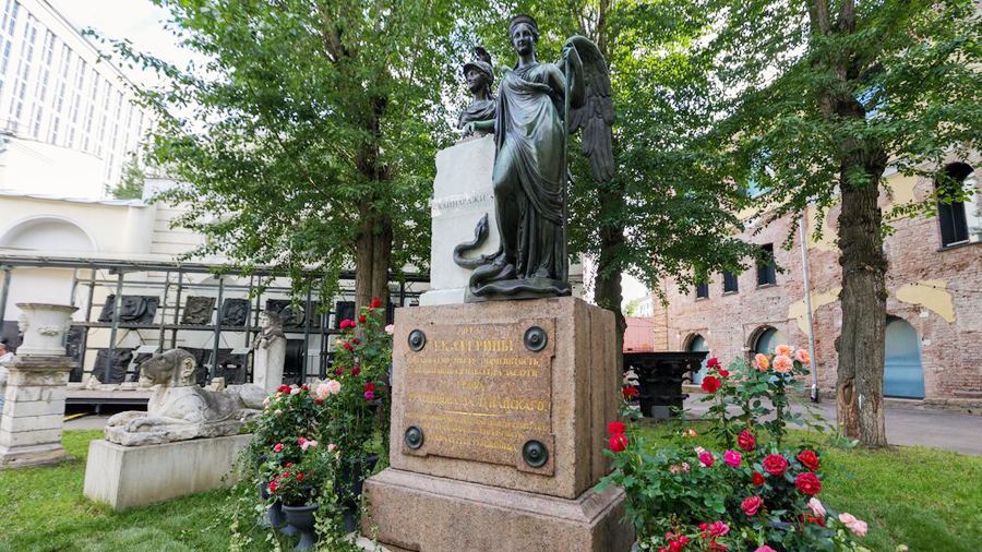 Музей архитектуры представит выставку художника Виталия Пушницкого