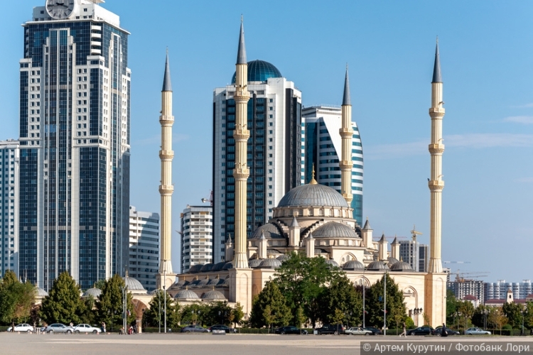 Кавказский расчет: эмиратский фонд строит в Грозном склад для Ozon