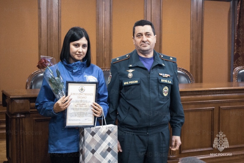 В Главном управлении МЧС Югры прошла торжественная церемония награждения добровольцев округа