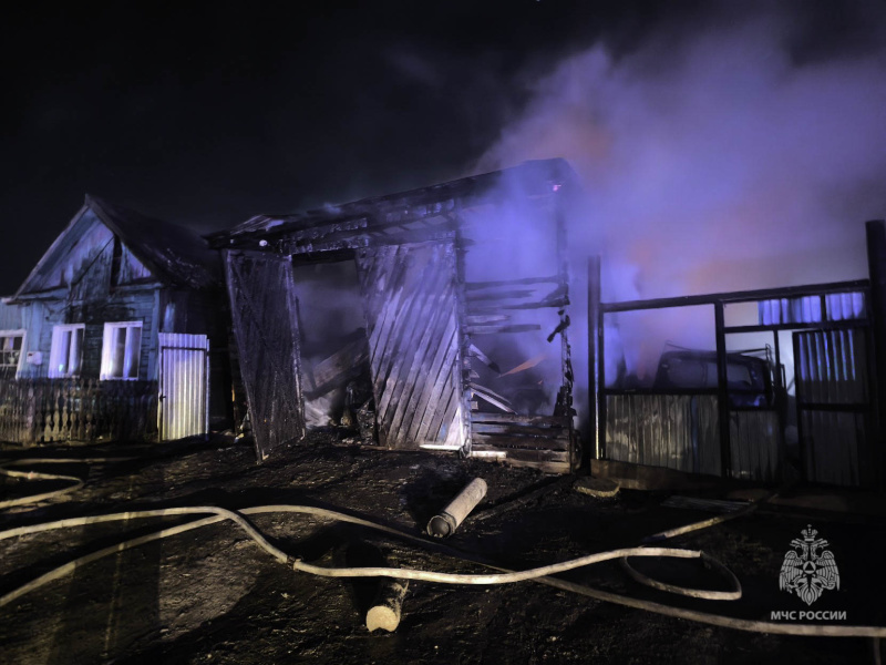 Омские огнеборцы ликвидировали девять пожаров за минувшие сутки