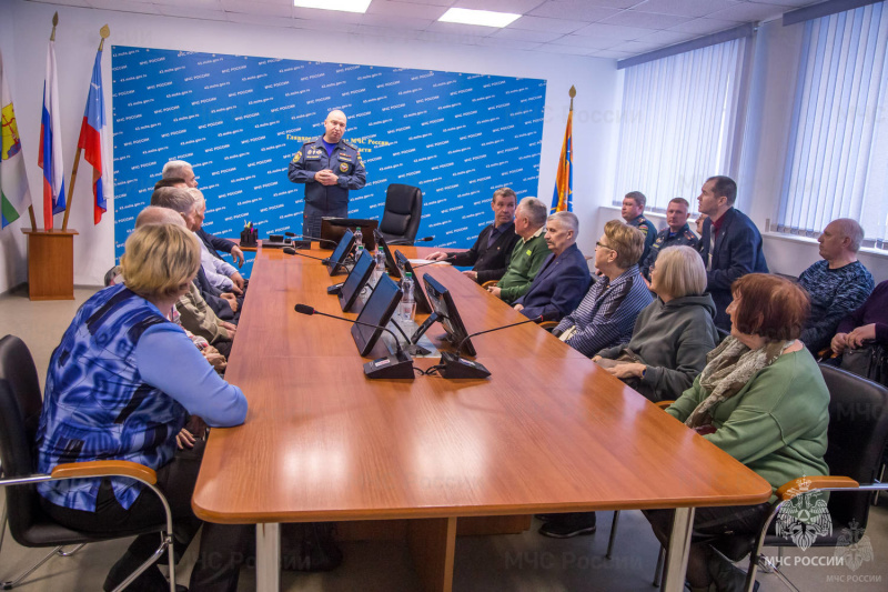Главное управление МЧС России по Кировской области посетили почётные гости