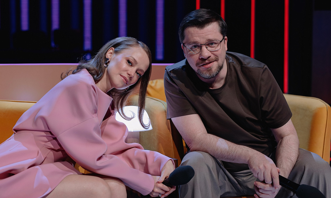 «А я тогда люблю Ляйсан»: Харламов рассорился с женой на шоу «Караоке Клаб» от ТНТ