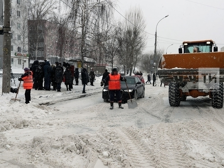 В мэрии Казани разъяснили возможность установления сборов за вывоз снега со дворов