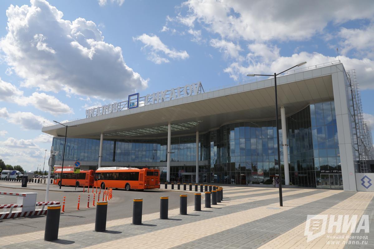 Пассажиров трех рейсов до Москвы отправили из Нижнего Новгорода на автобусах