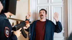 Вместе с Никитой Пирожковым в «Патриоте» играет пермский актер Алексей Базанов