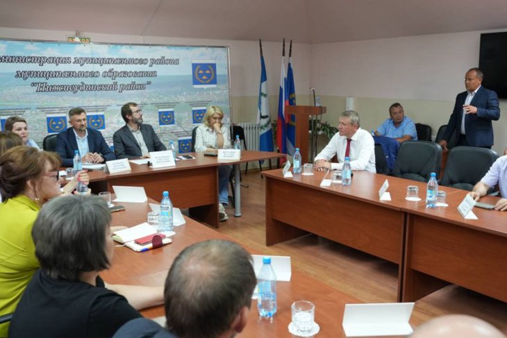 Совещание в Нижнеудинском районе. Фото IRK.ru