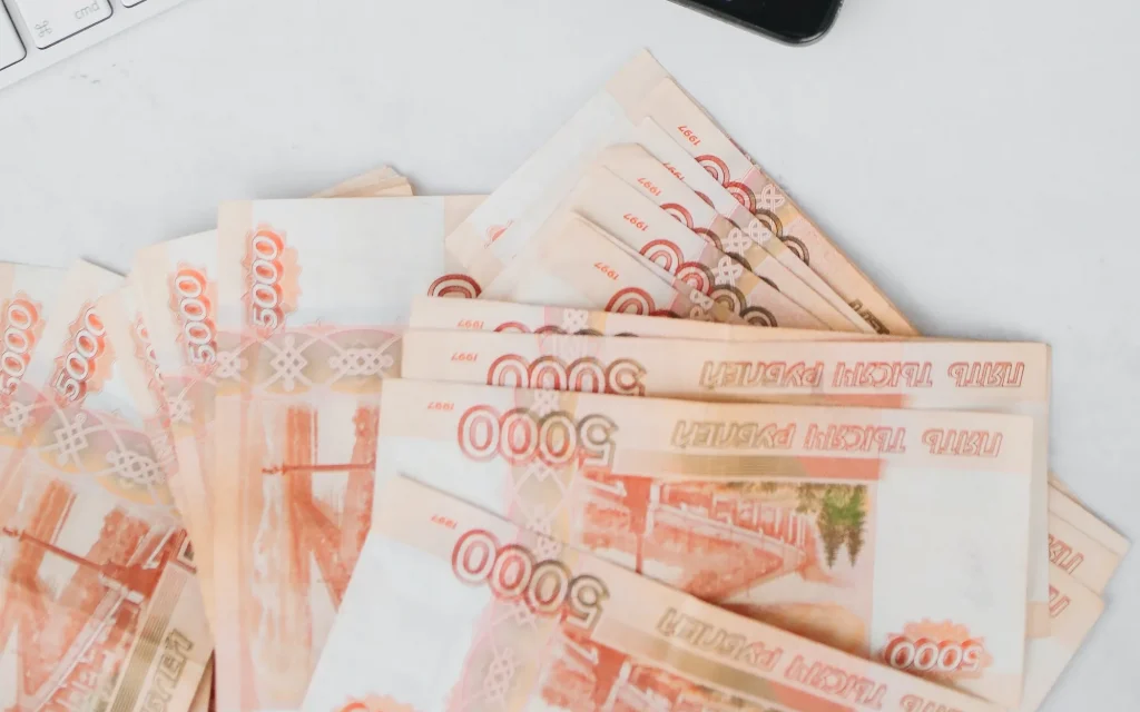 В Клинцах директора фирмы начнут судить за подкуп менеджера другого предприятия