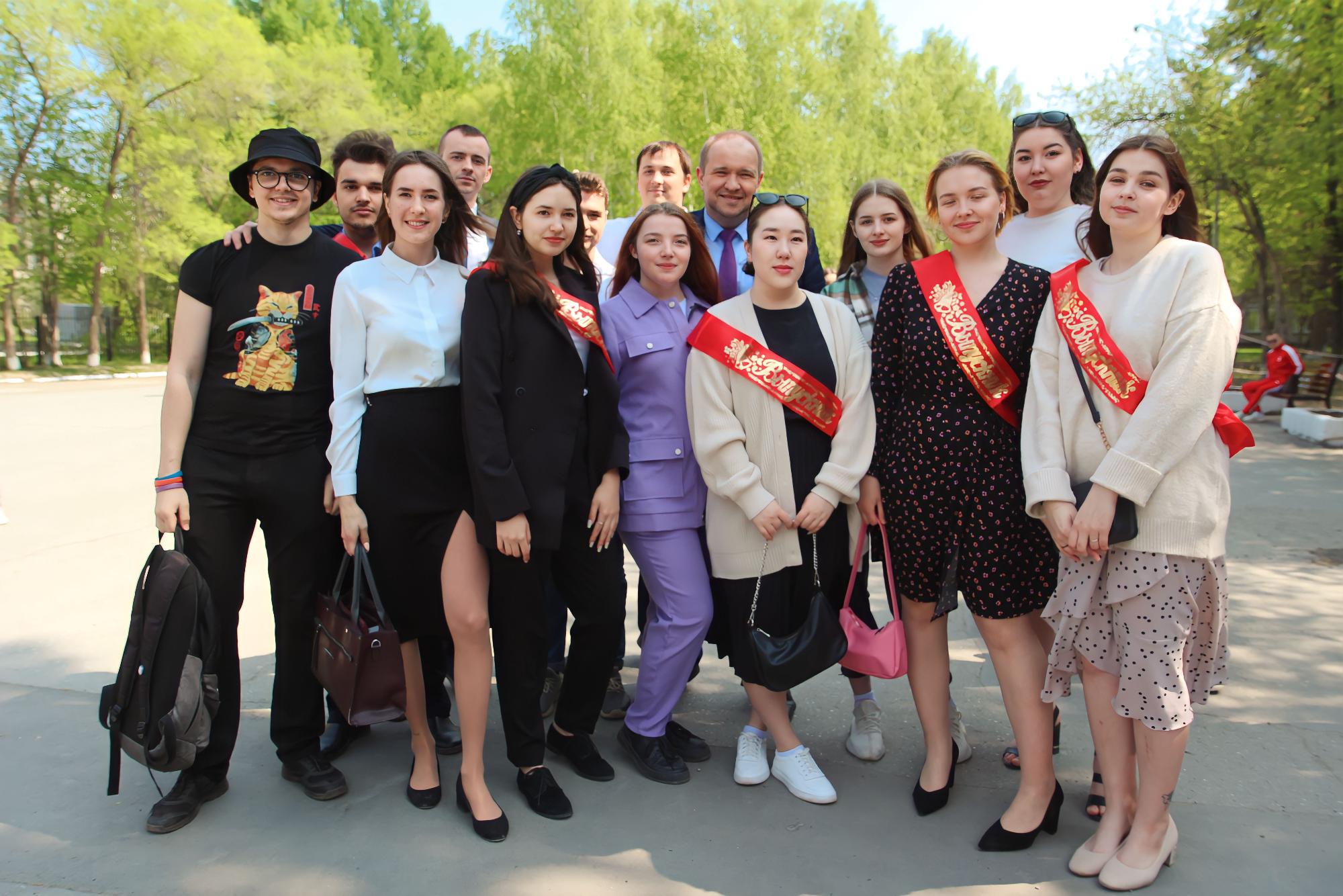 Выпускной студентов
