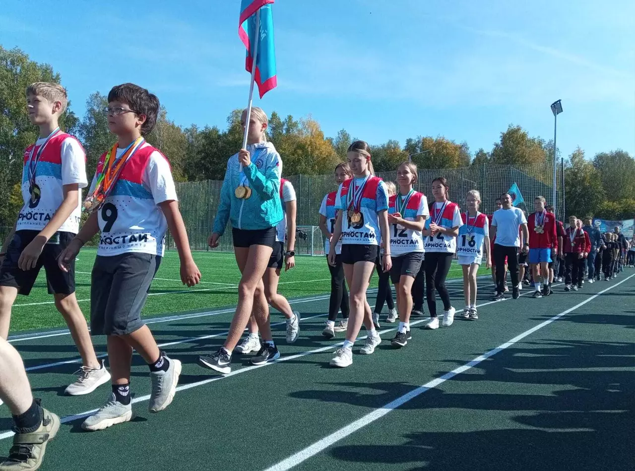 Стадион образовательного центра «Горностай» торжественно открылся в новосибирском Академгородке в среду, 10 сентября.